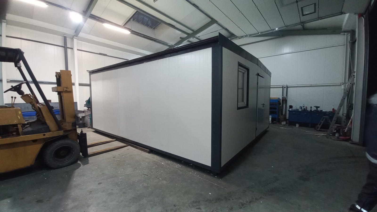 b727205e 46ec 41c3 ada7 4bb70799b333